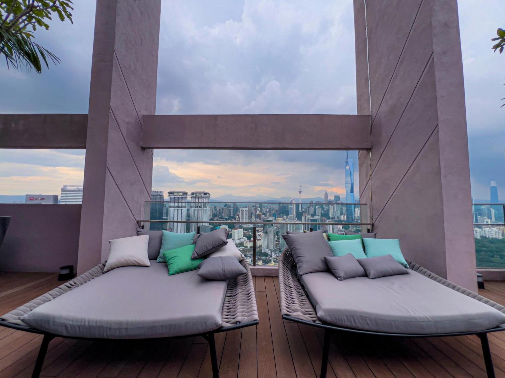 Sky Pool Suites Kl Sentral - Riveria City クアラルンプール エクステリア 写真