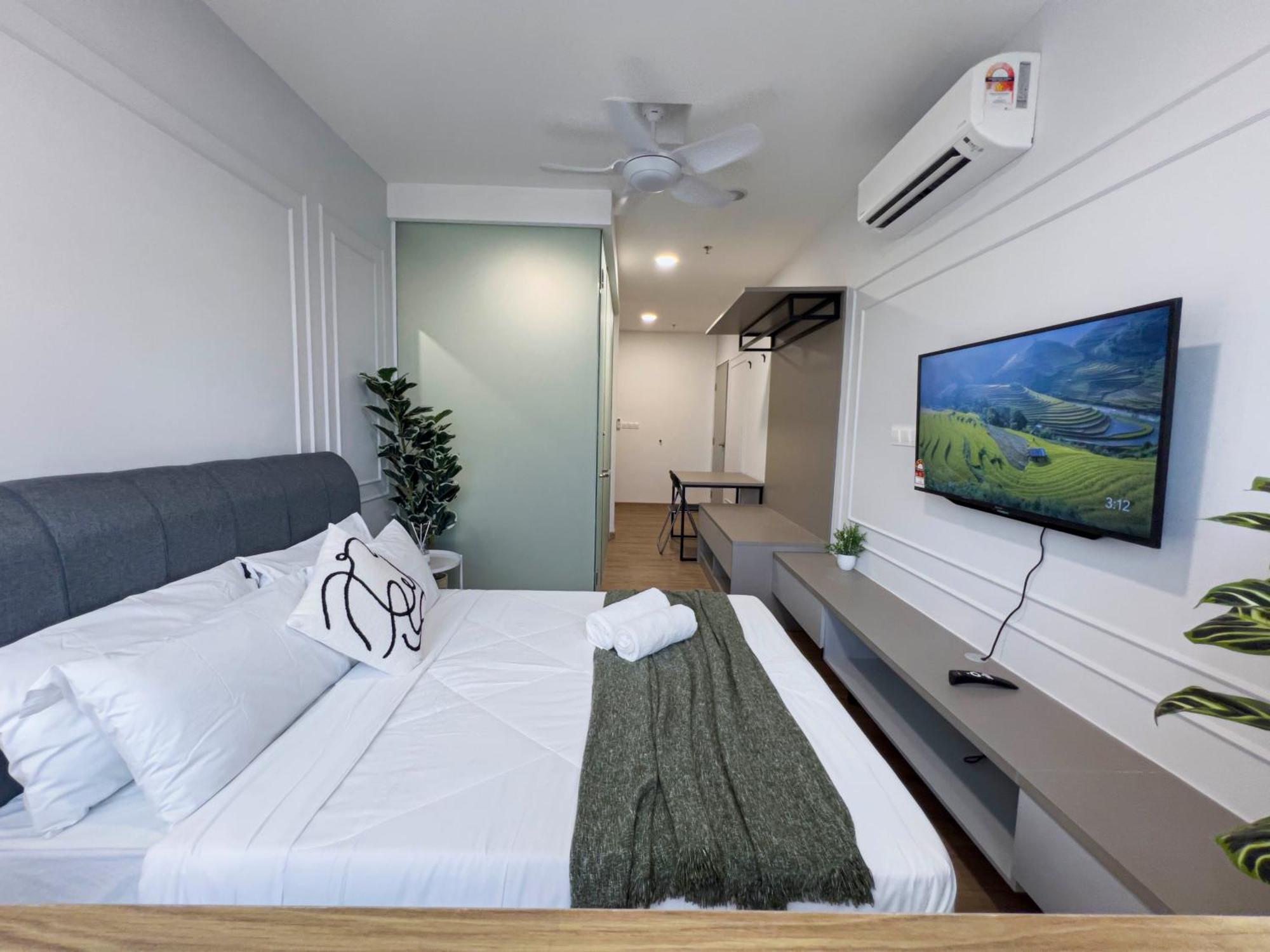 Sky Pool Suites Kl Sentral - Riveria City クアラルンプール エクステリア 写真